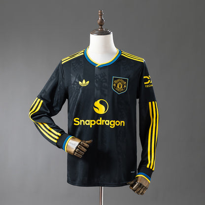 M-U 25-26 Third Away Long-Sleeve Jersey detail