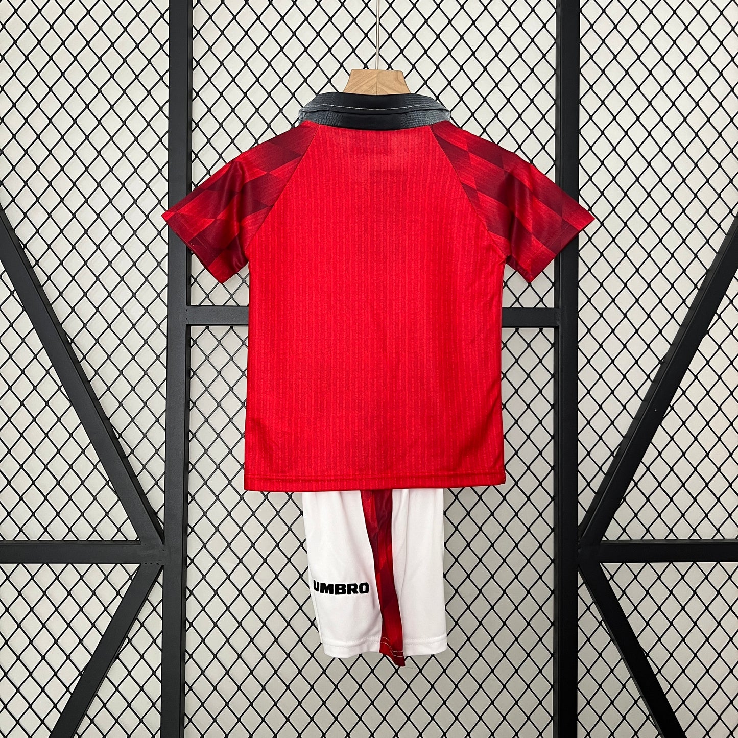 kids M-U 96-97 home