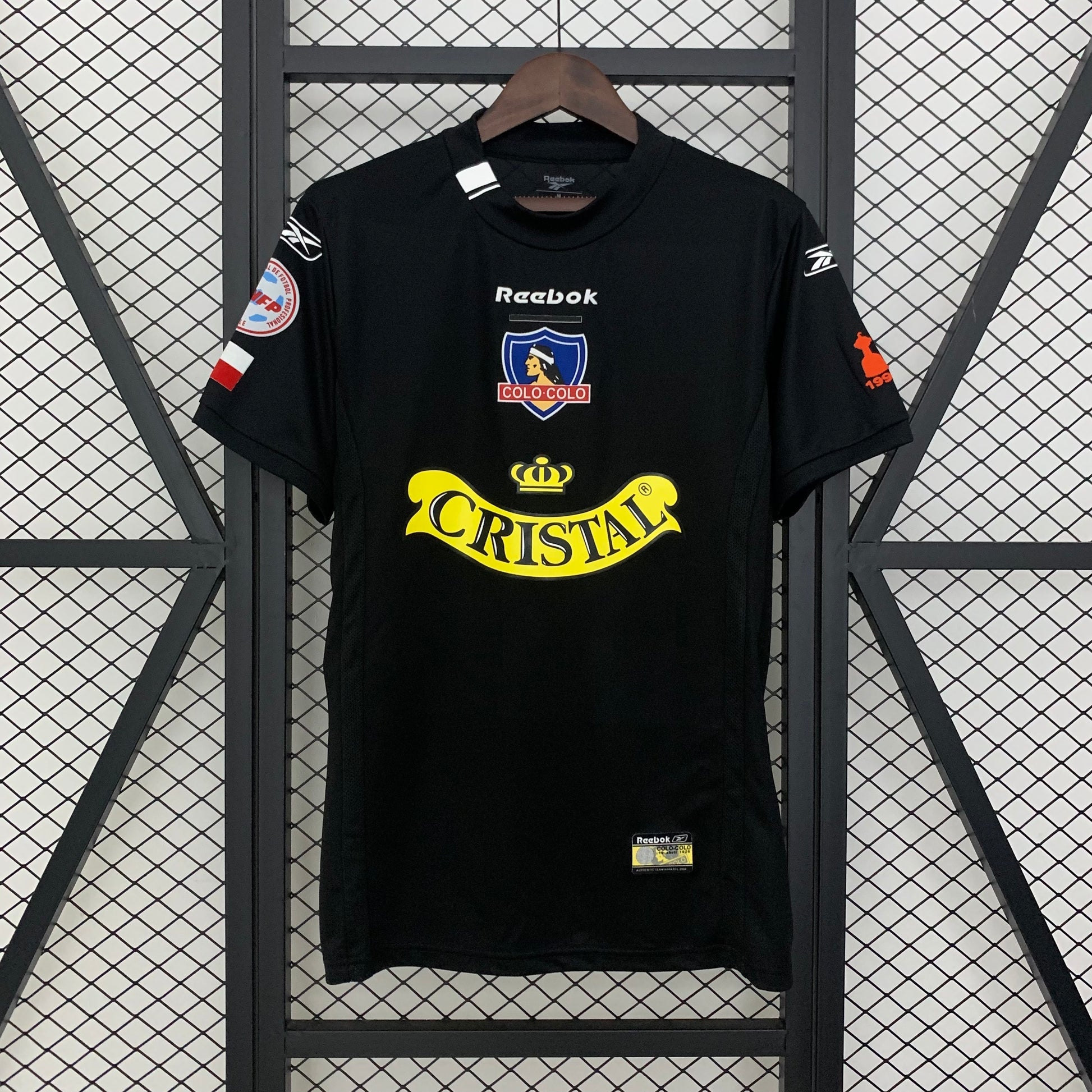 Retro Colo Colo 2004 Away detail