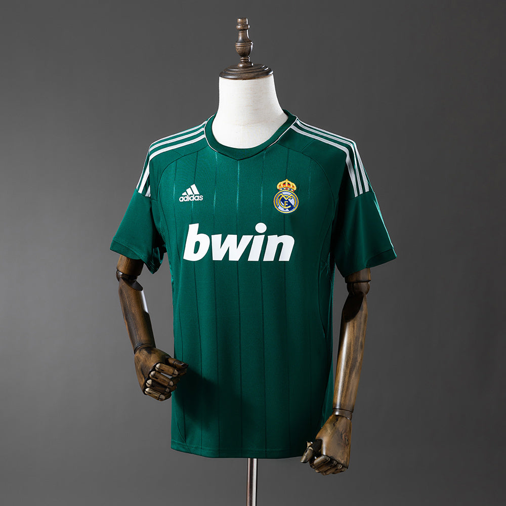 Retro Real Madrid 12-13 third away detail