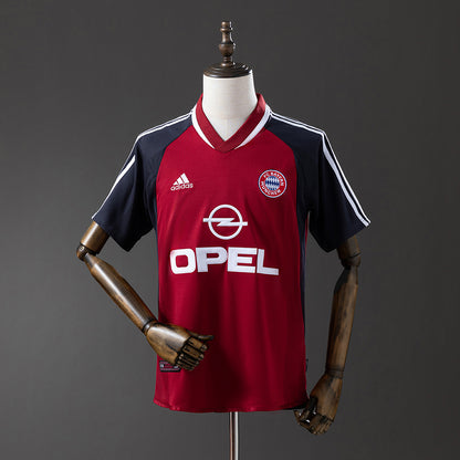 Retro Bayern Munich 01-02 Home detail