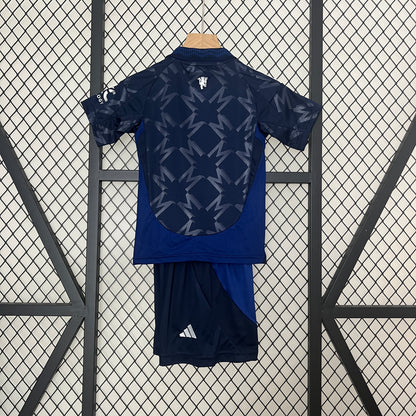 24-25 Kids M-U away detail