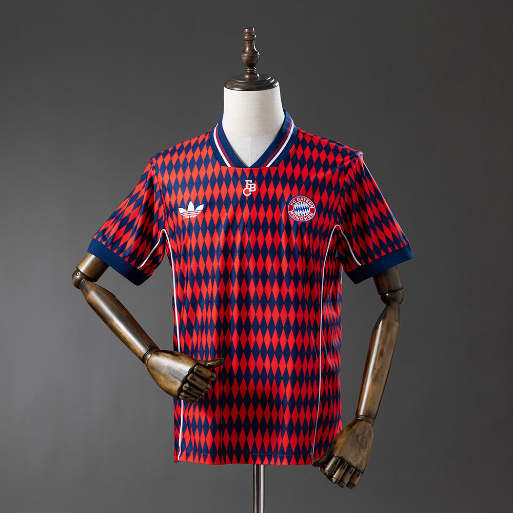 Bayern Munich 25-26 Casual Jersey detail