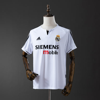 Retro 04-05 Real Madrid home detail