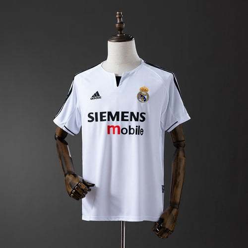 Retro 04-05 Real Madrid home detail