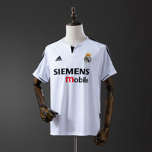 Retro 04-05 Real Madrid home detail