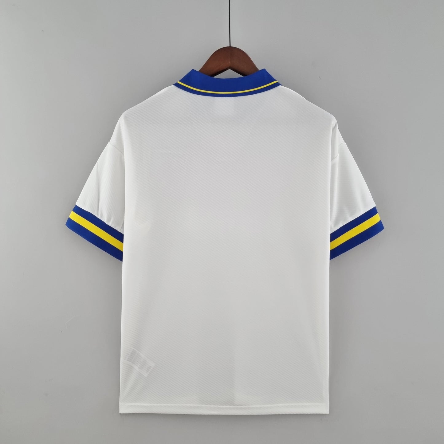 Retro Parma 93-95 away detail