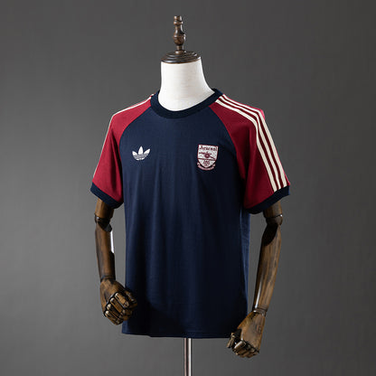 Arsenal Adicolor Classics Navy T-Shirt detail