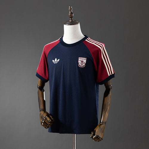 Arsenal Adicolor Classics Navy T-Shirt detail