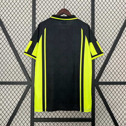 Retro Dortmund 96-97 Away detail