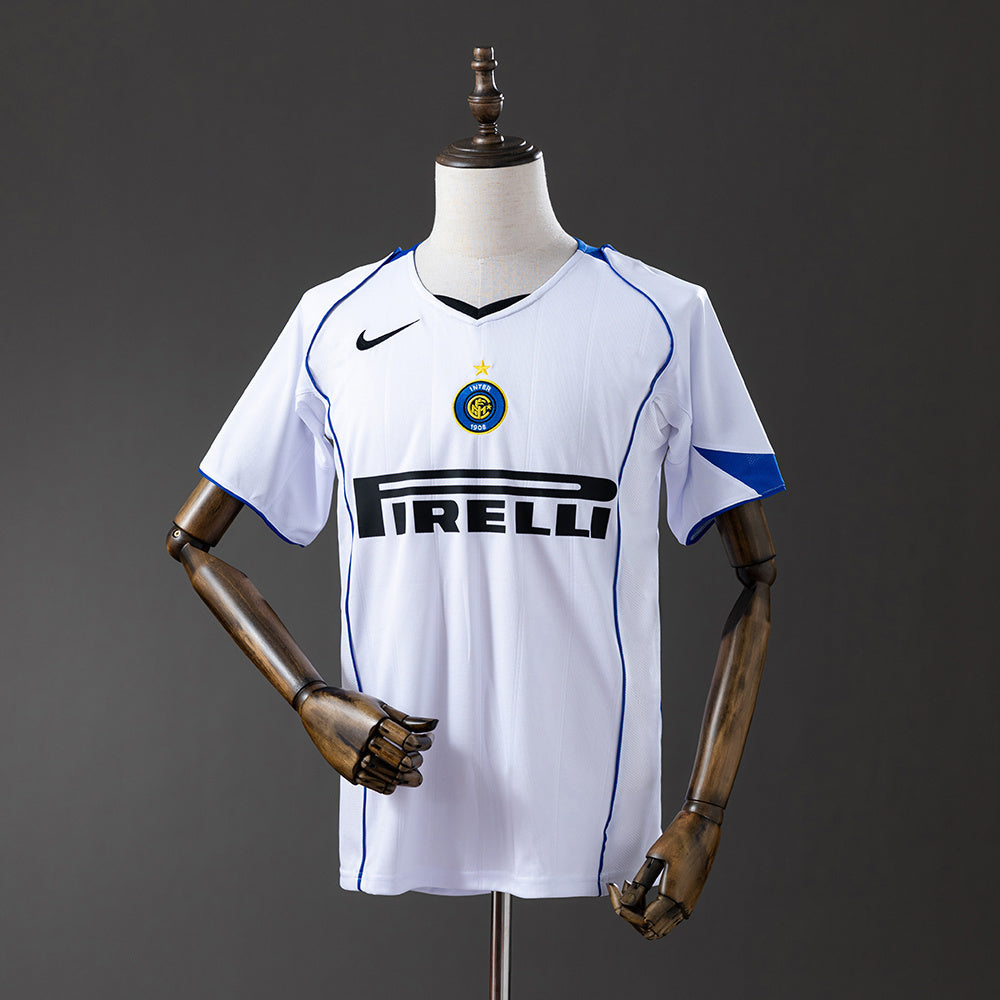 Retro Inter Milan 04-05 Away detail