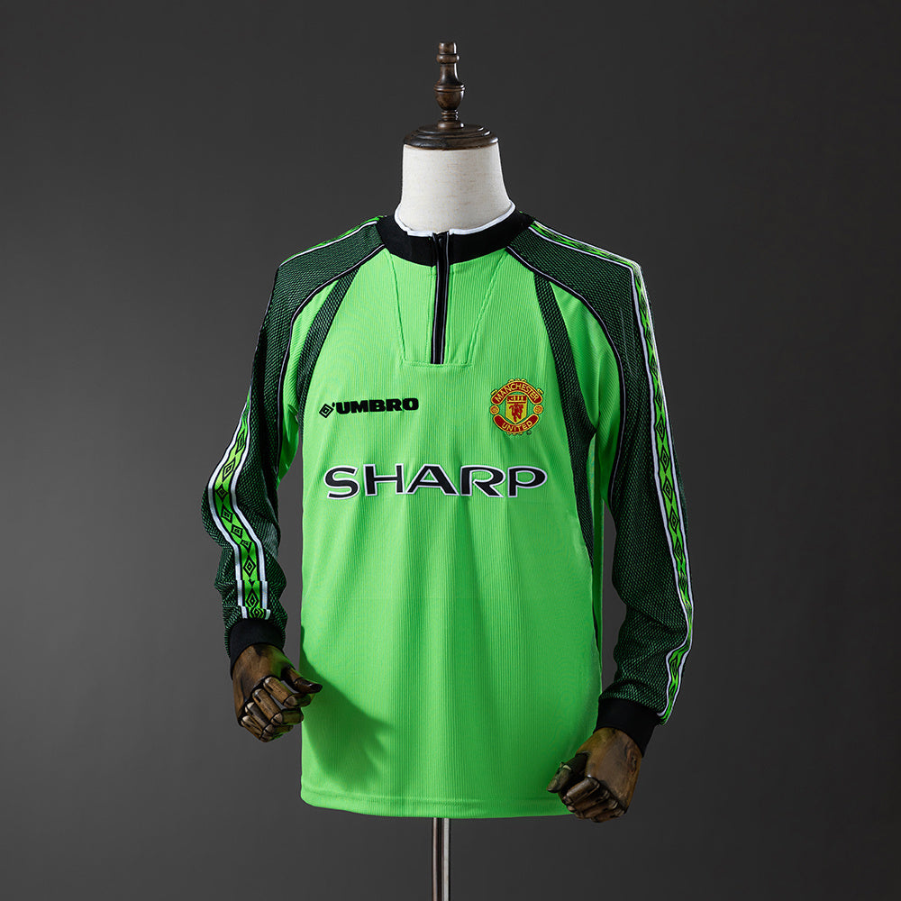M-U 1998-99 Goalkeeper - Green Long Sleeve Retro Jersey detail