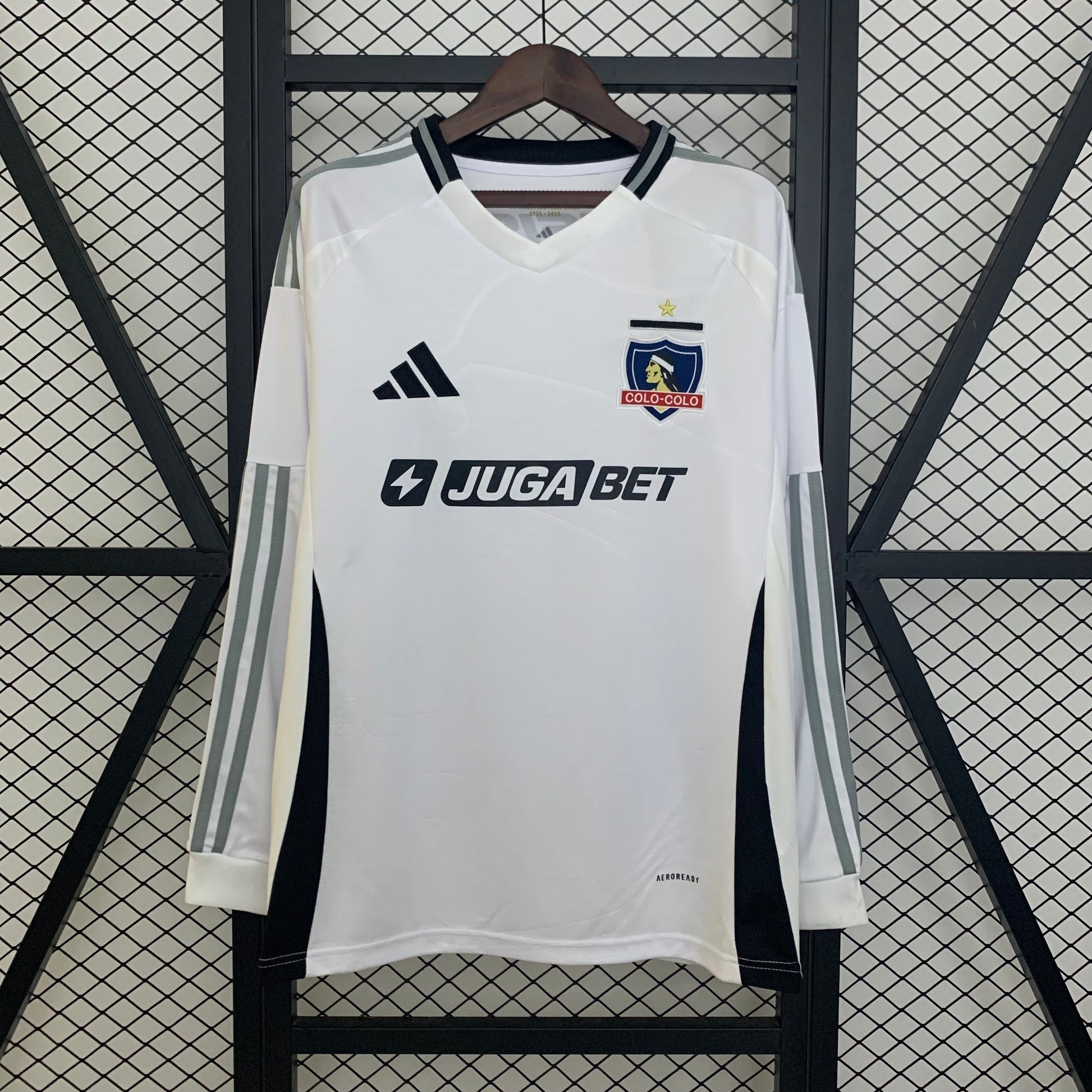 25-26 Colo Colo Home detail
