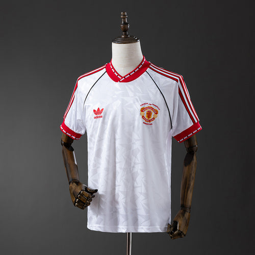 M-U 1991 Away Retro Jersey detail