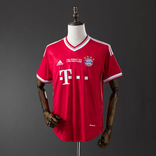 Bayern Munich 13-14 Home Retro Jersey detail