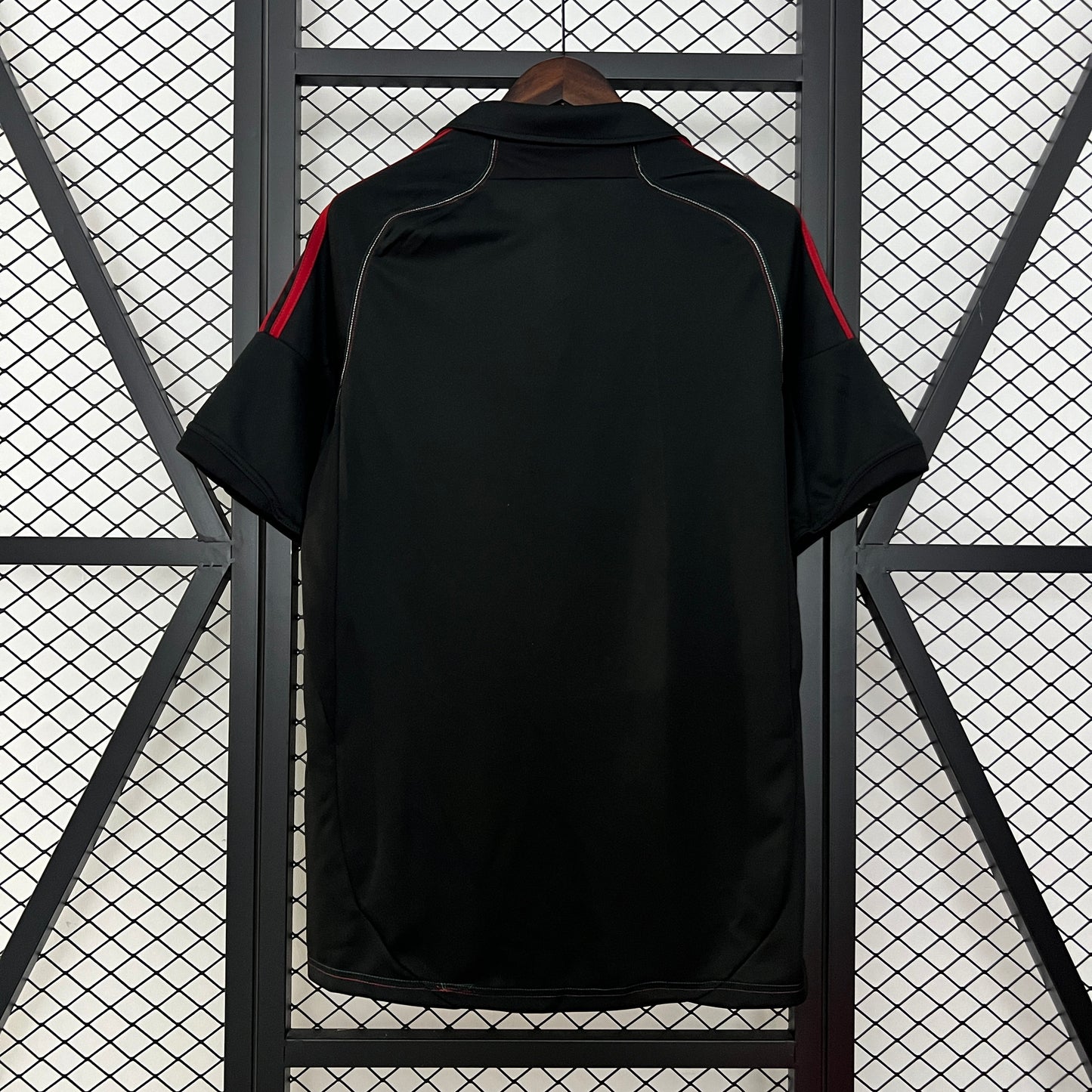 Retro AC Milan 12-13 Black detail