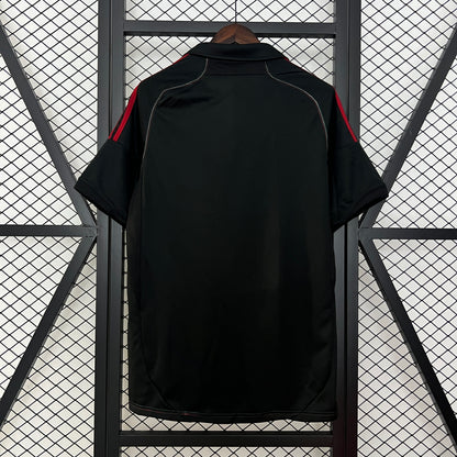 Retro AC Milan 12-13 Black detail