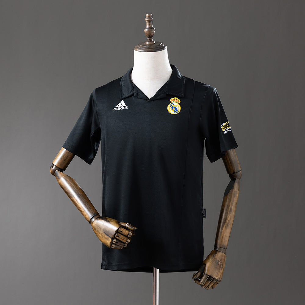 Retro Real Madrid 02-03 Champions League Away detail