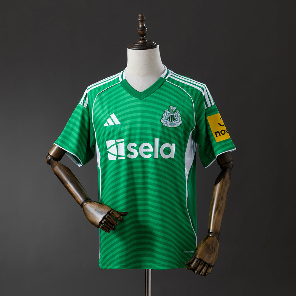 25-26 Newcastle United away detail