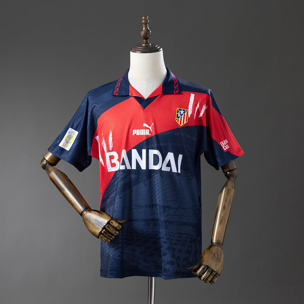 Retro Atletico Madrid 96-97 Away detail