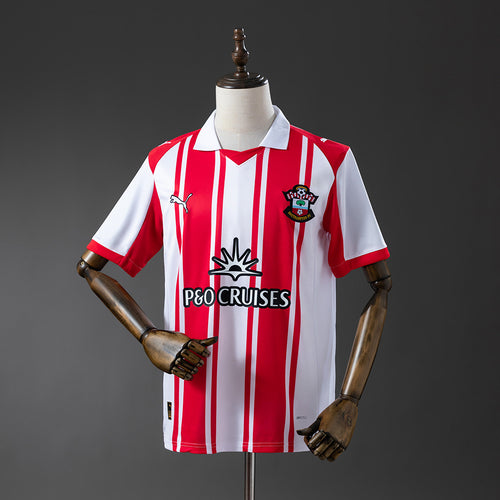 Southampton 25-26 Home Jersey detail