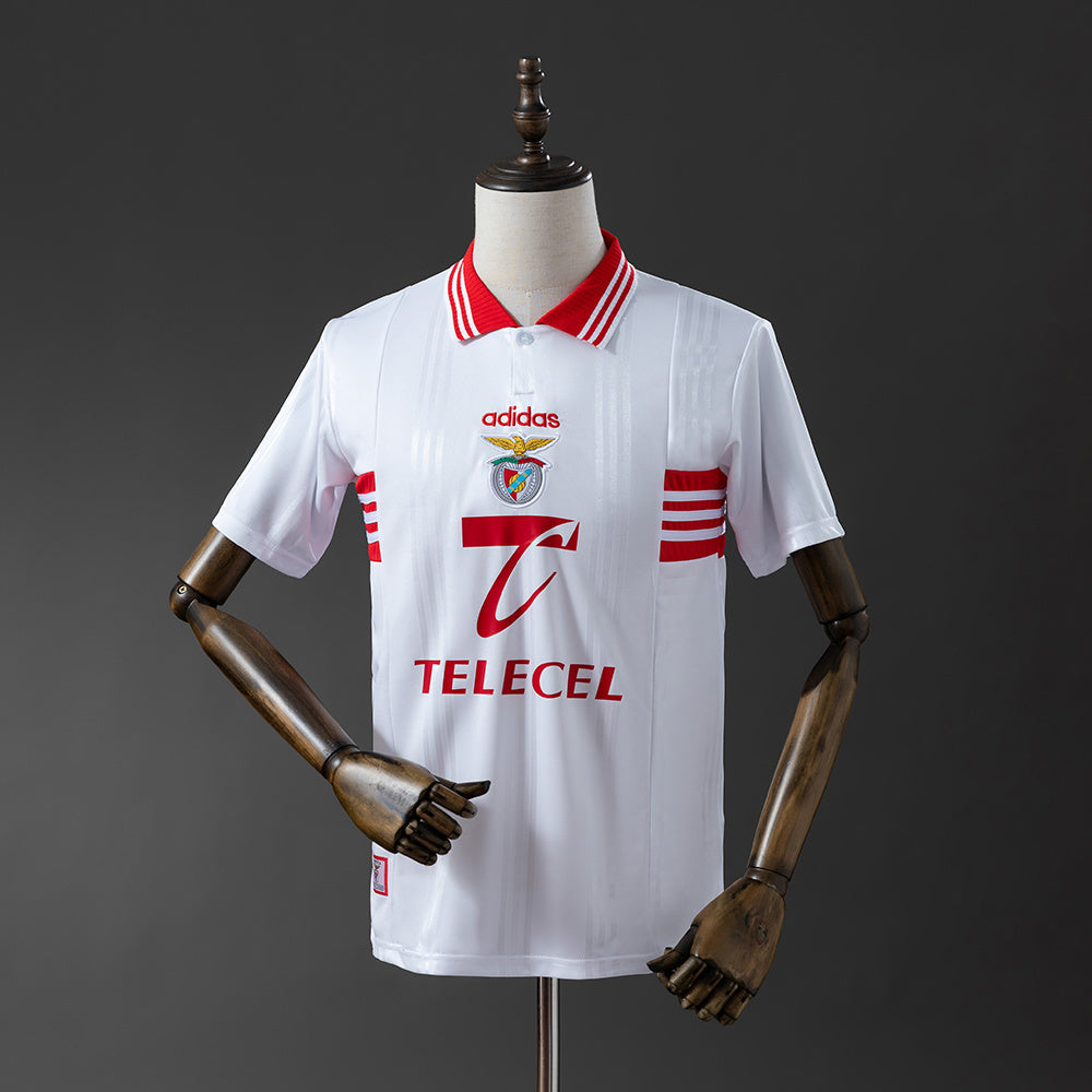 Retro Benfica 97-99 away detail
