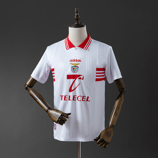 Retro Benfica 97-99 away detail
