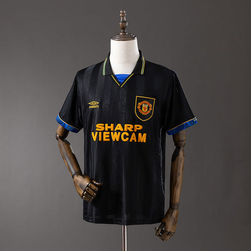 Retro 93-95 M-U away detail