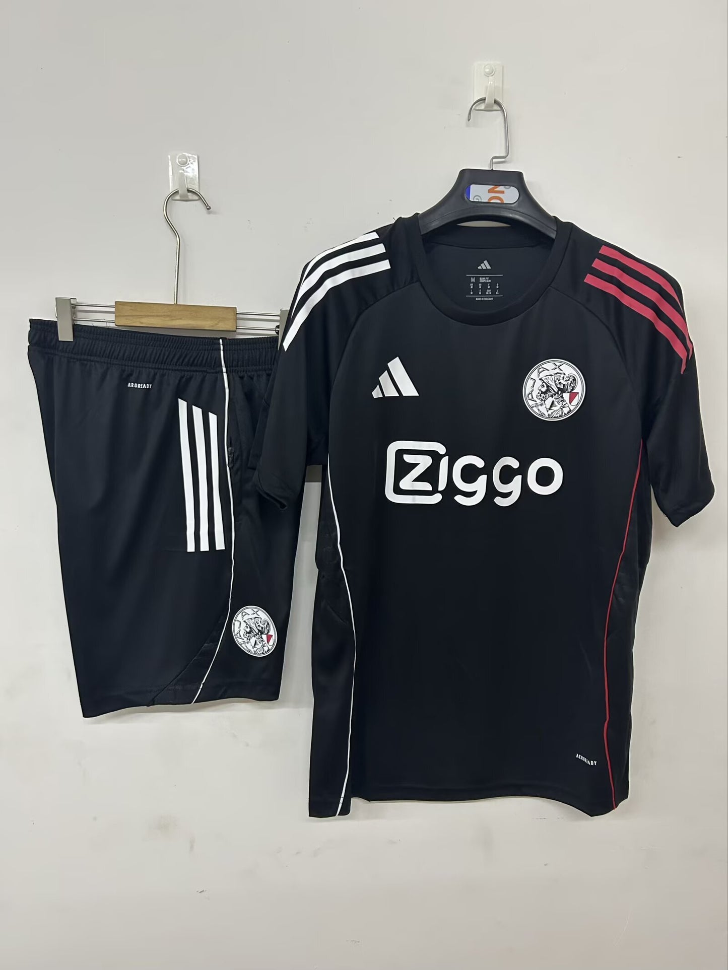 25-26 Ajax training jersey black detail