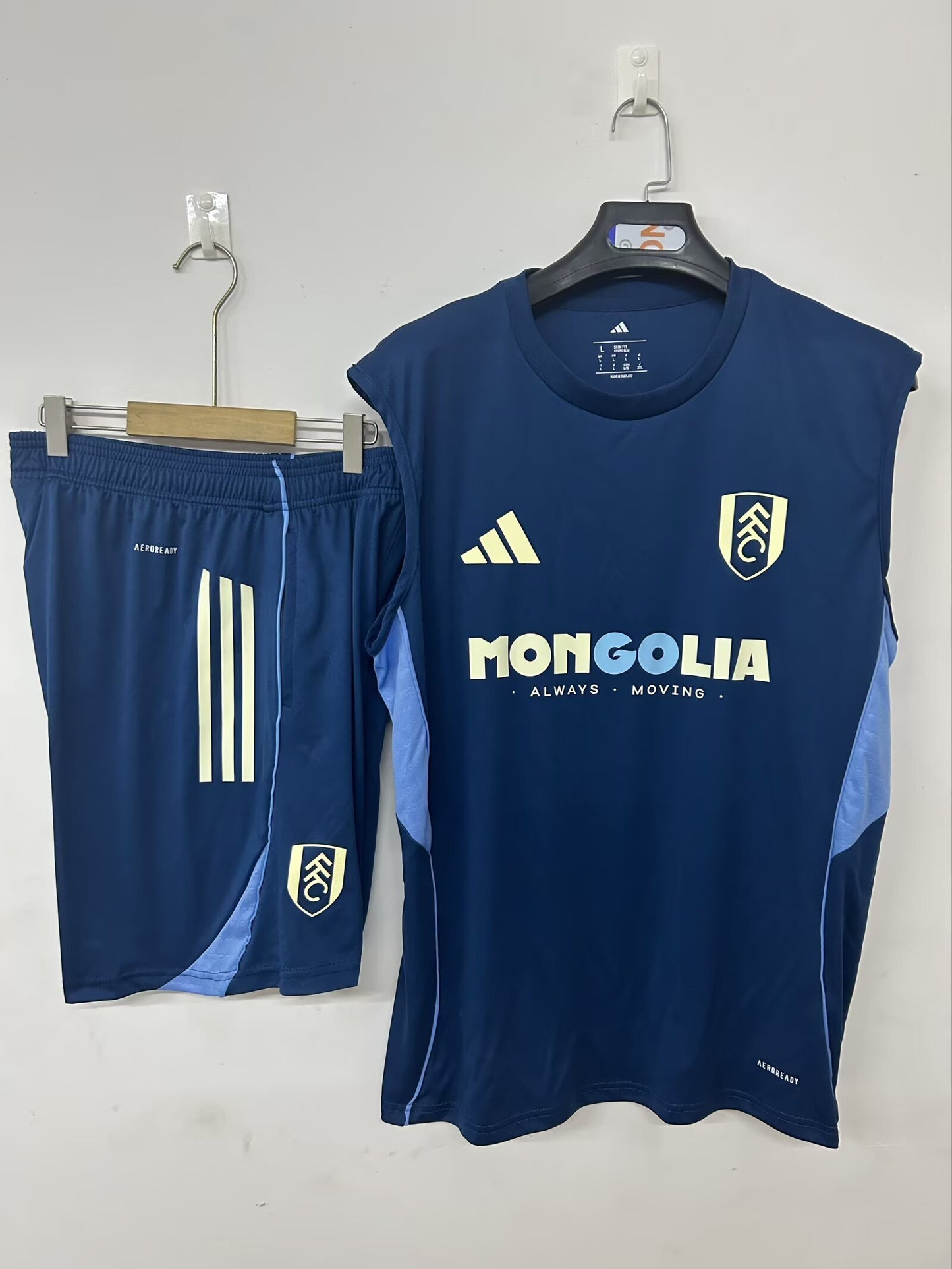 25-26 Fulham Training Jersey sapphire