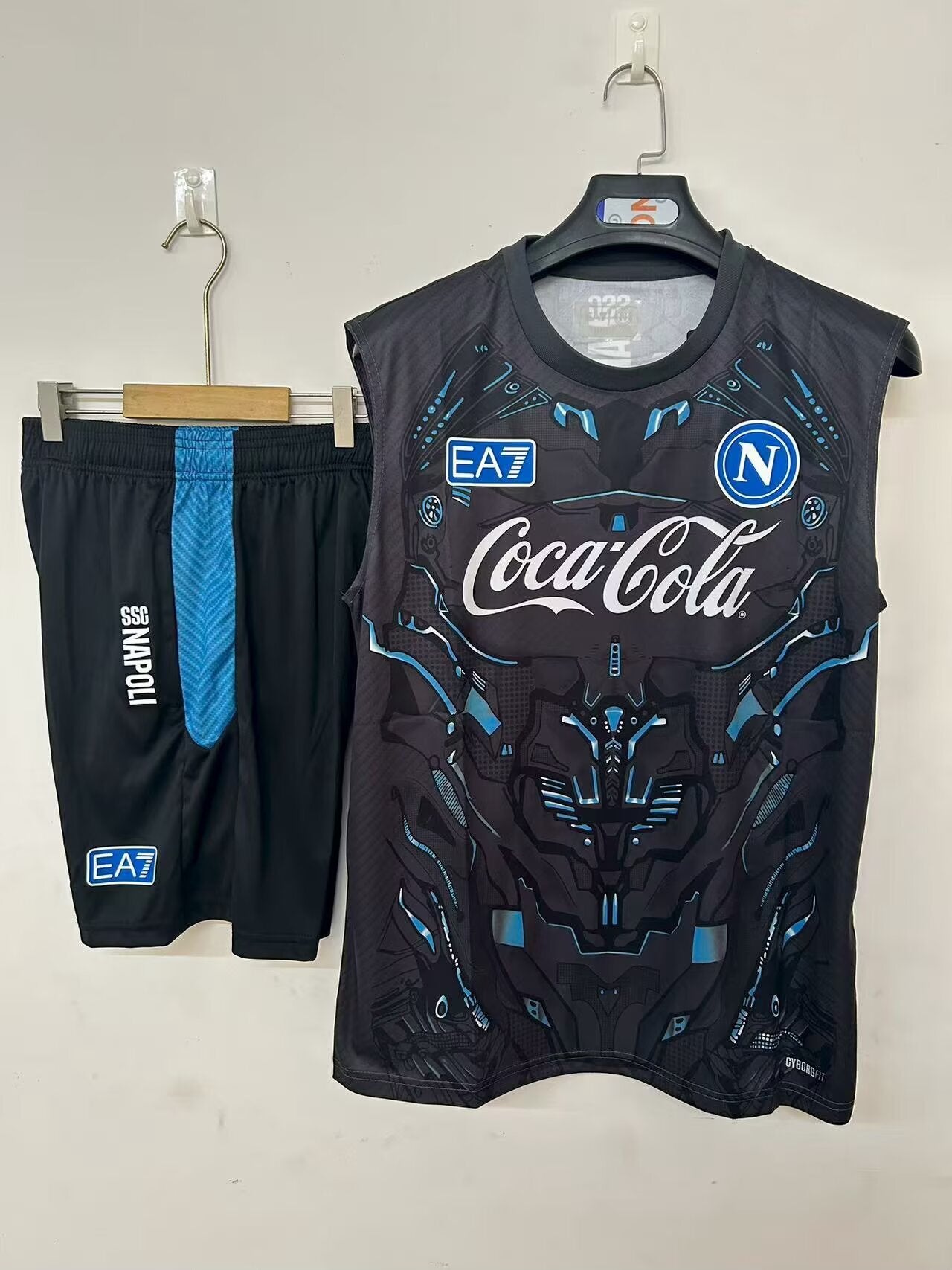 25-26 Napoli training jersey black detail