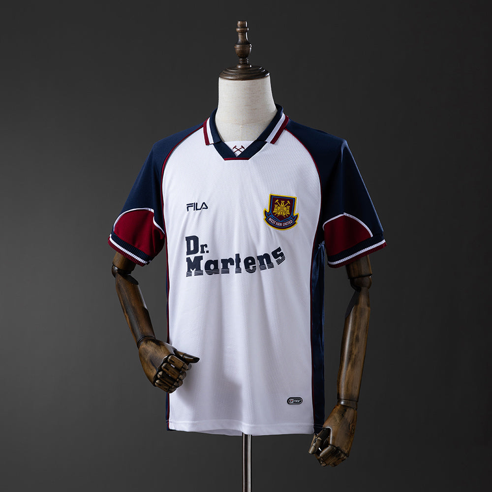 West Ham United 99-01 Away Retro Jersey detail
