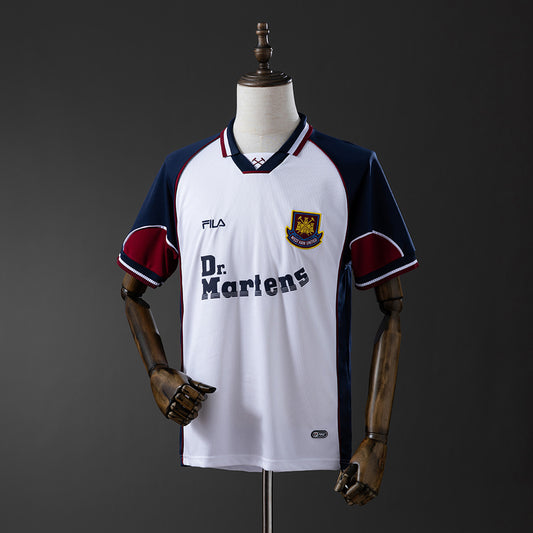 West Ham United 99-01 Away Retro Jersey detail