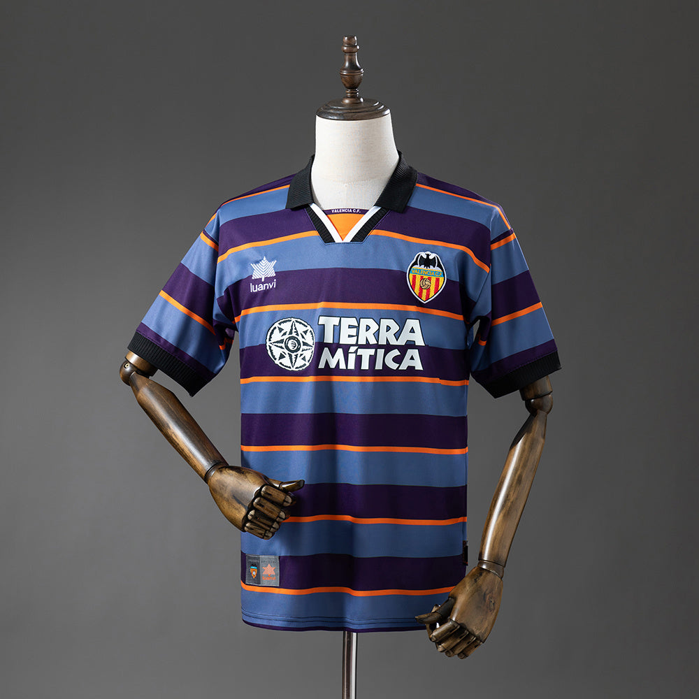Valencia 99-00 Third Away Retro Jersey detail