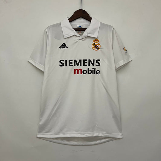 Retro Real Madrid 02-03 Home detail