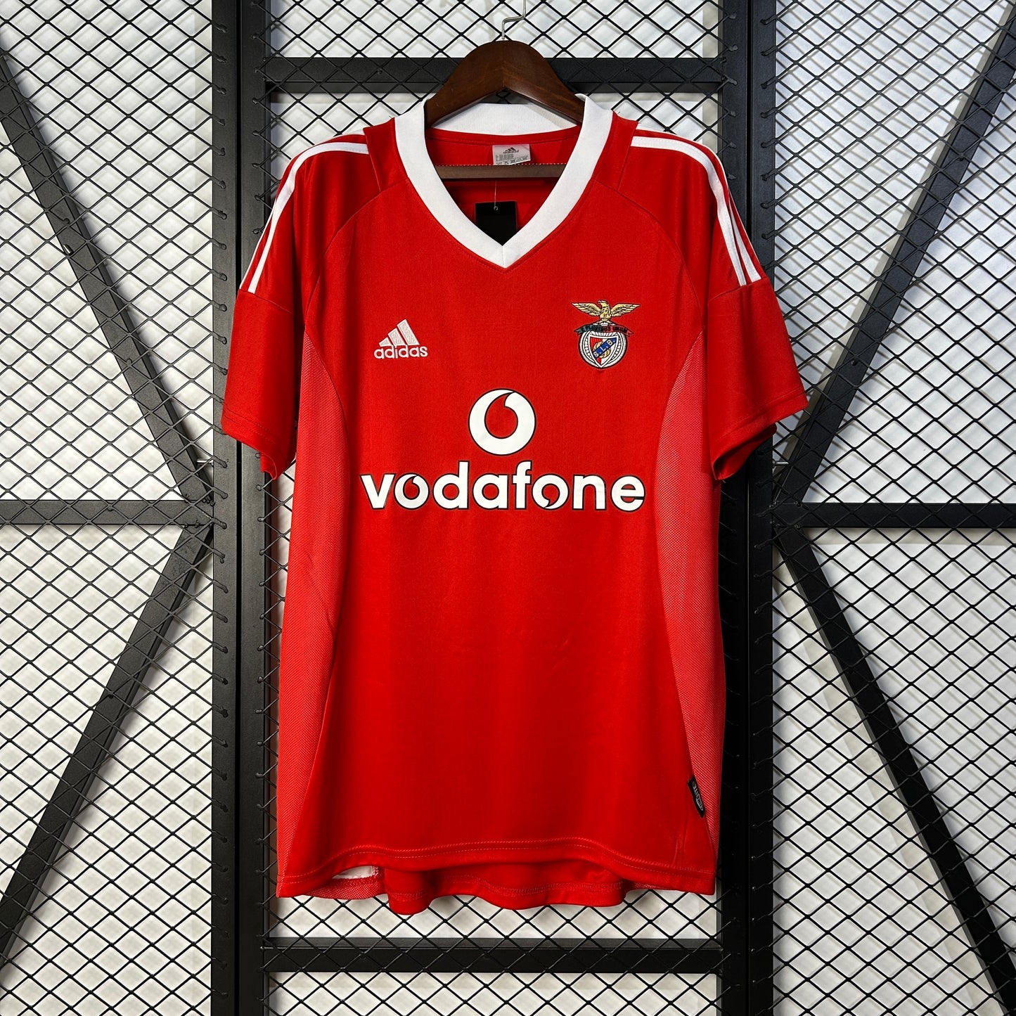 Retro 02-03Benfica home detail