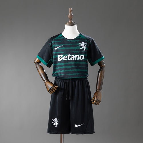 Sporting CP 25-26 Christmas Special Edition Kids Kit Jersey detail