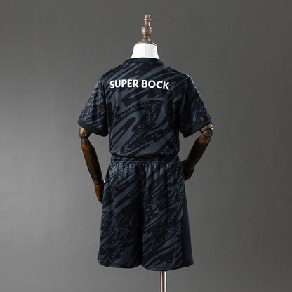 25-26 Sporting Lisbon Goalkeeper Black detail