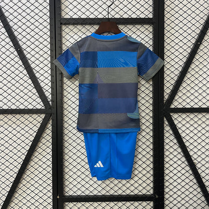25-26 kids  Real Madrid training uniform 16-28 detail