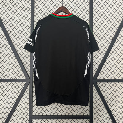24-25 Arsenal away detail