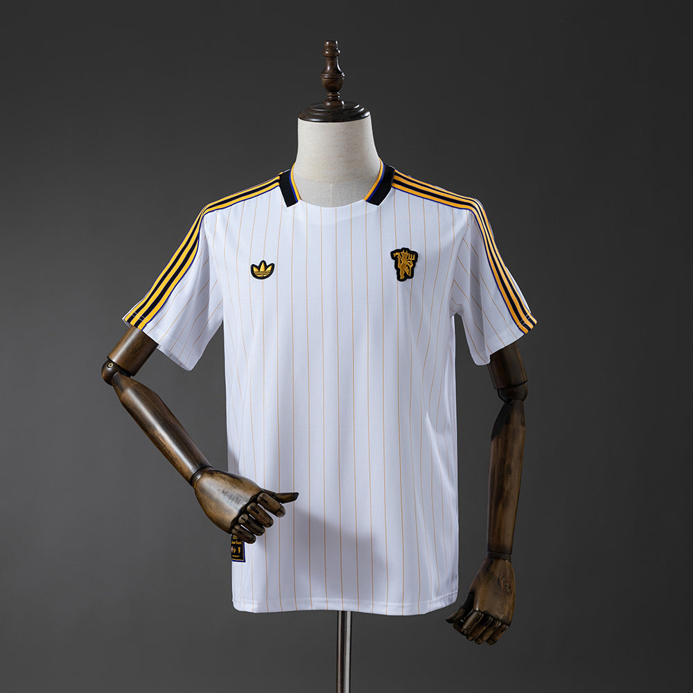 M-U 25-26 Cultural Shirt - White Jersey detail