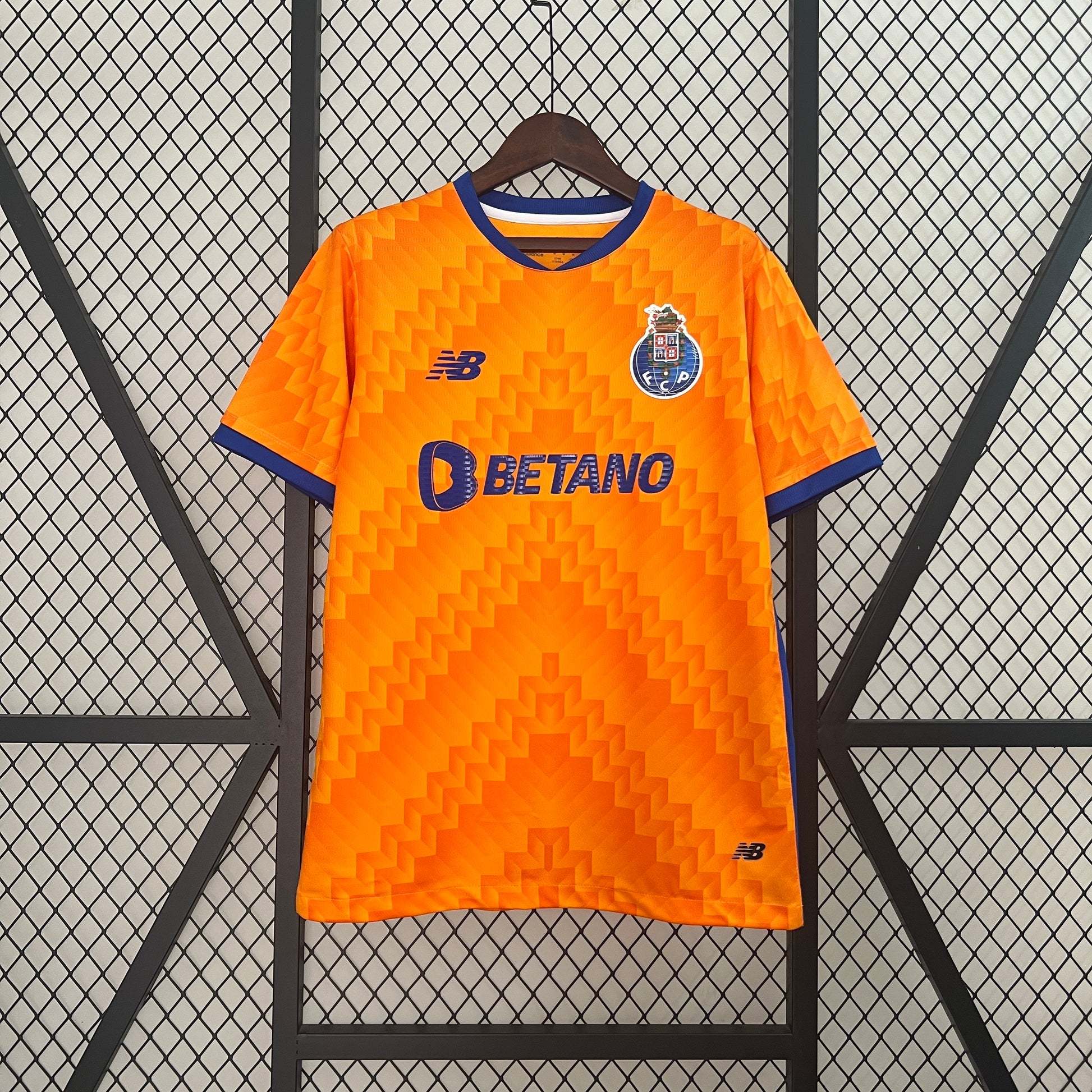24-25 Porto Away