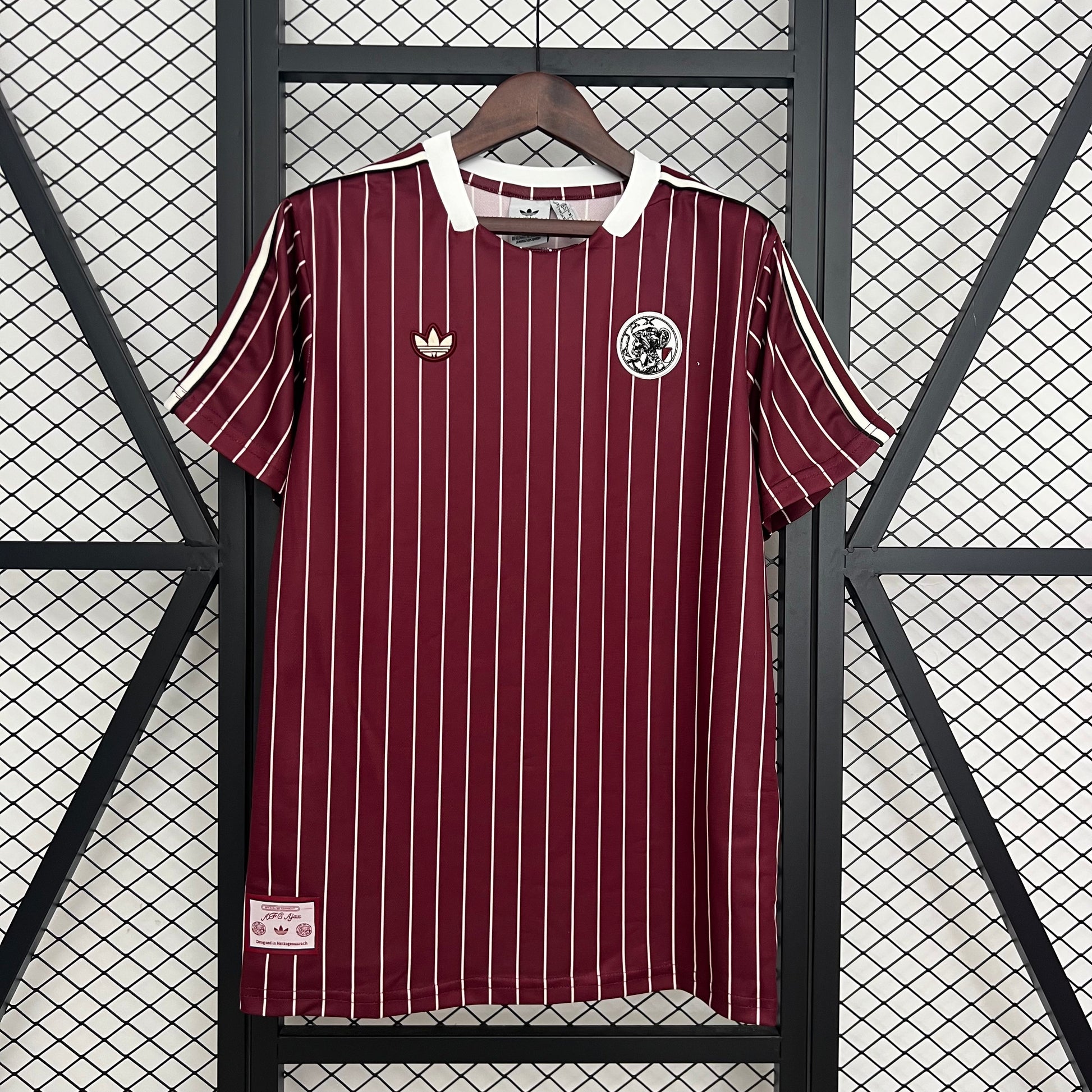 25-26 Ajax Retro