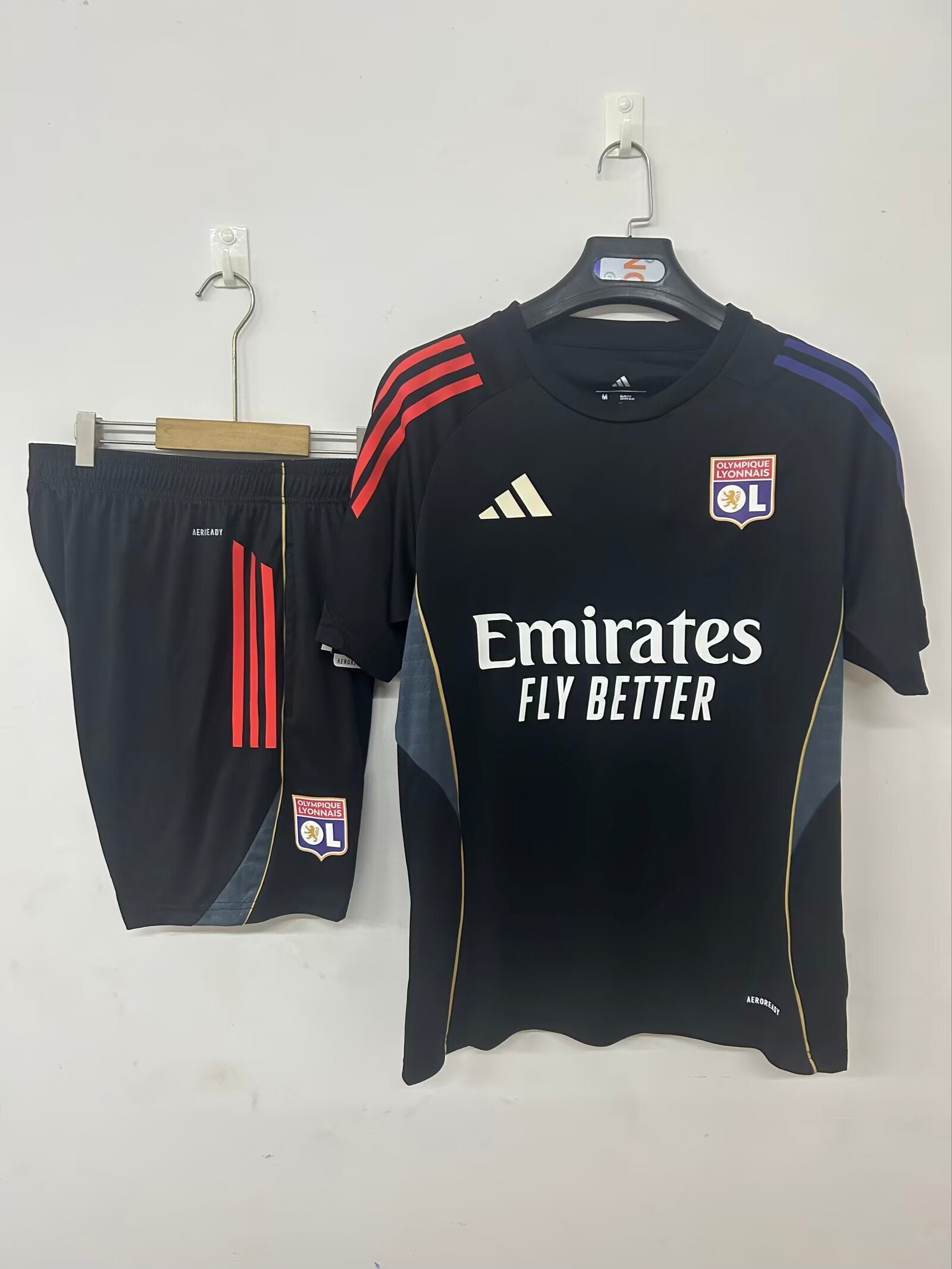 25-26 Olympique lyonnais training jersey black