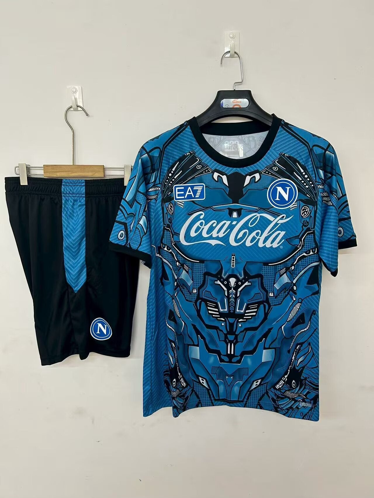 25-26 Napoli training jersey blue detail