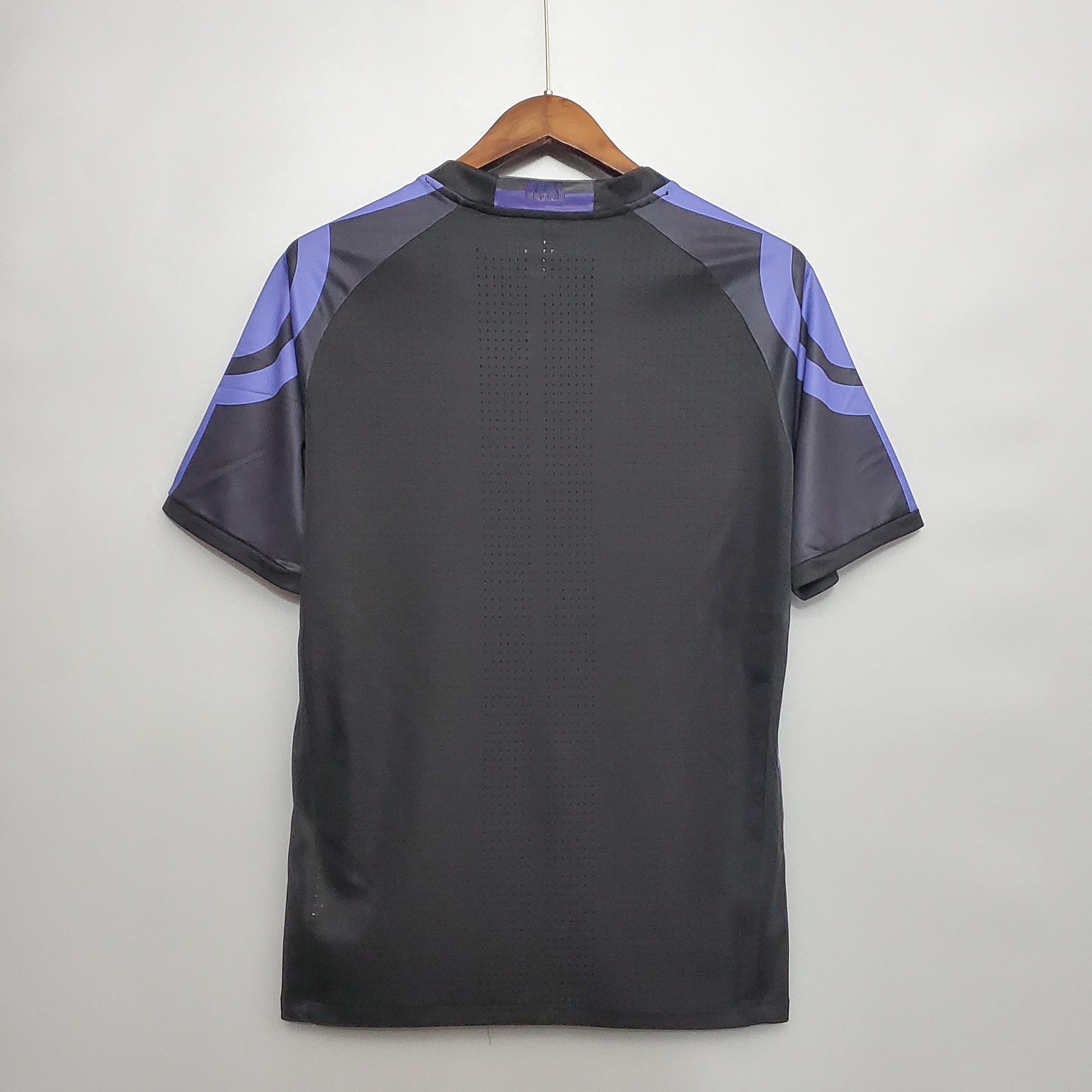 Retro Real Madrid 15-16 Third away detail