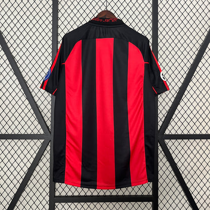Retro AC Milan 00-01 Home detail