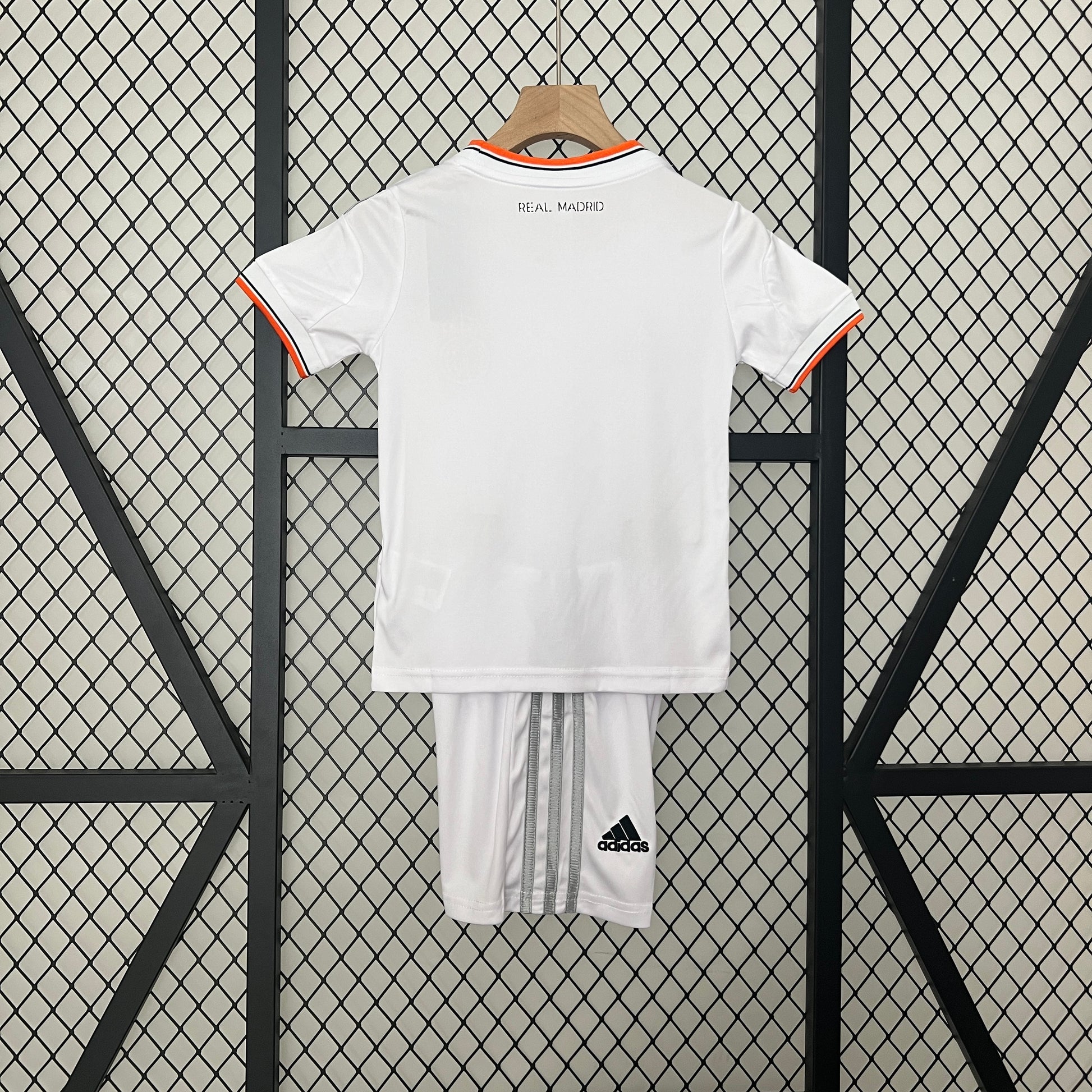 kids Real Madrid 13-14 home detail