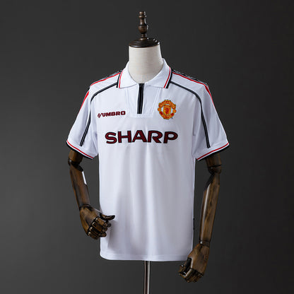 Retro 98-99 M-U Commemorative Edition detail