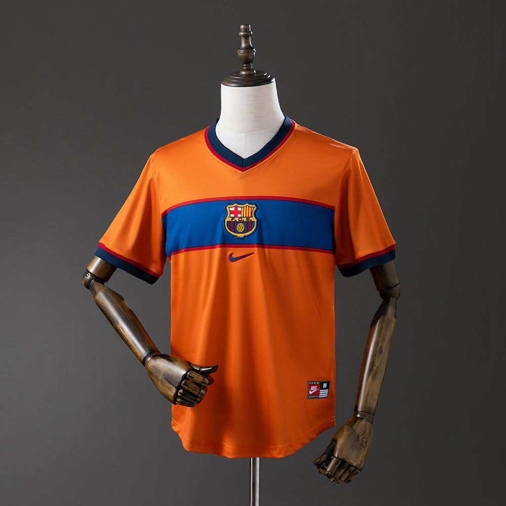Retro Barcelona 98-99 third away detail
